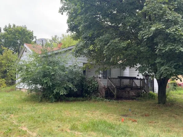 2405 Bewick St, Saginaw, MI 48601