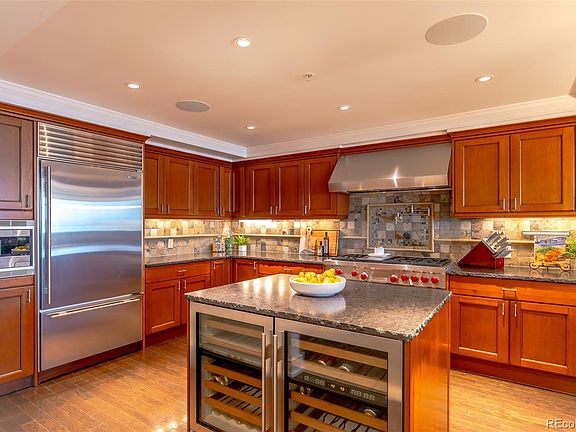 4th image of 1891 Curtis Street #1516