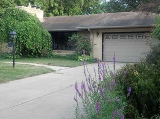 1520 Halsted Rd, Rockford, IL 61103