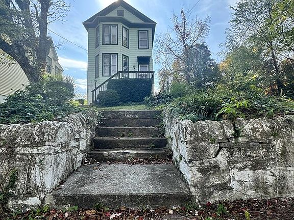 2nd image of 27 Patton Ave NE
