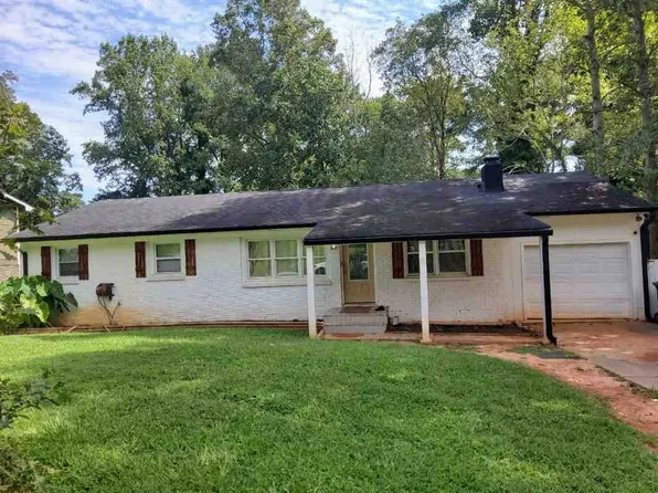 10560 Eagle Dr, Jonesboro, GA 30238