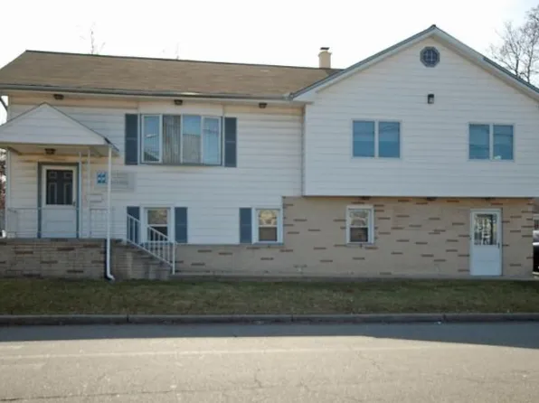 32 Commerce Dr, Cranford, NJ 07016