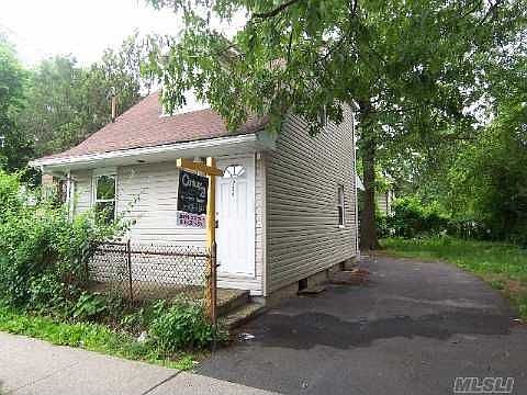 1st image of 726 Roman Ave