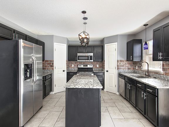 2nd image of 5243 Tummel Ct