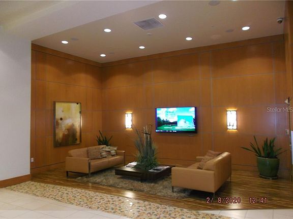 5th image of 155 Court Ave #1113