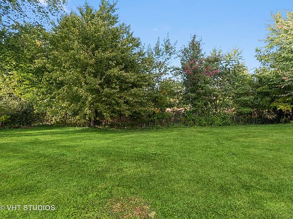 5th image of 690 W Echo Ln