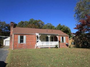 3810 Seamist Rd, Chester, VA 23831
