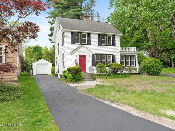 3 Pineview Avenue, Delmar, NY 12054