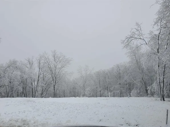 107 Rosemary Ln, Germantown Hills, IL 61548