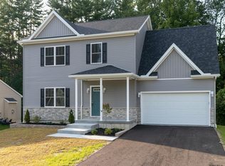 6 Preston Ct, Gansevoort, NY 12831