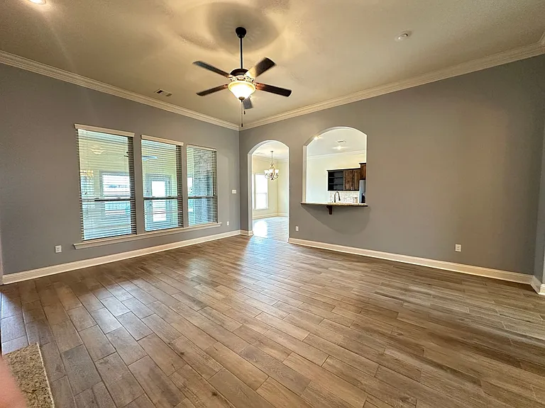 240 Danielle Dr — Photo 7