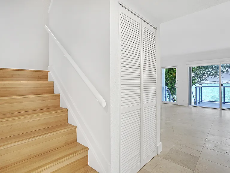 1541 Brickell Ave #105 — Photo 33