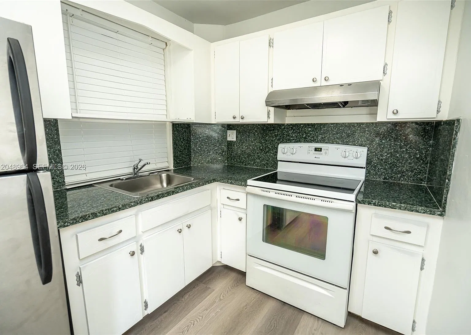 2 bed, 16979 sqft, $2,500 — Photo 4