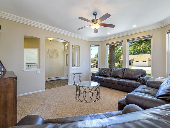 5th image of 680 Shavano Ct