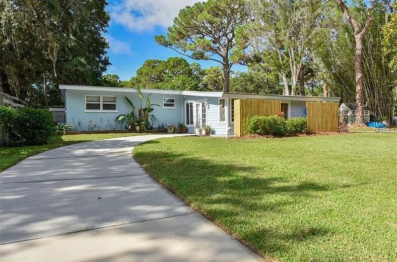 1st image of 2622 Bryce Ln