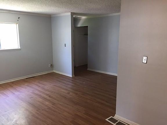 2nd image of 9131 W 83rd St