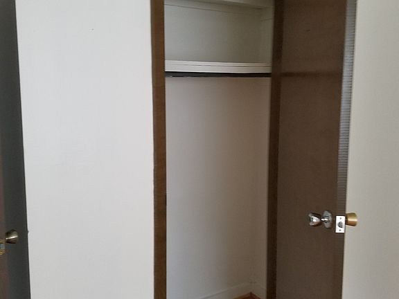 5th image of 4643 Anderson Pl