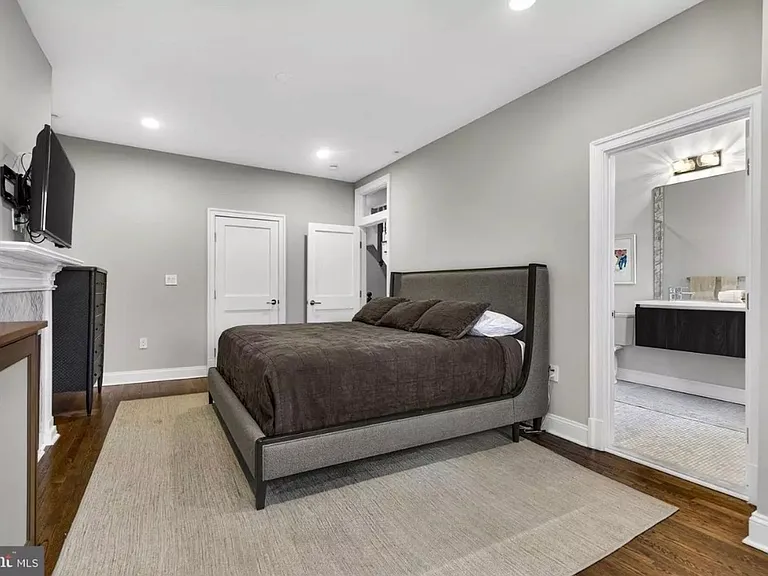 611 Maryland Ave NE — Photo 19