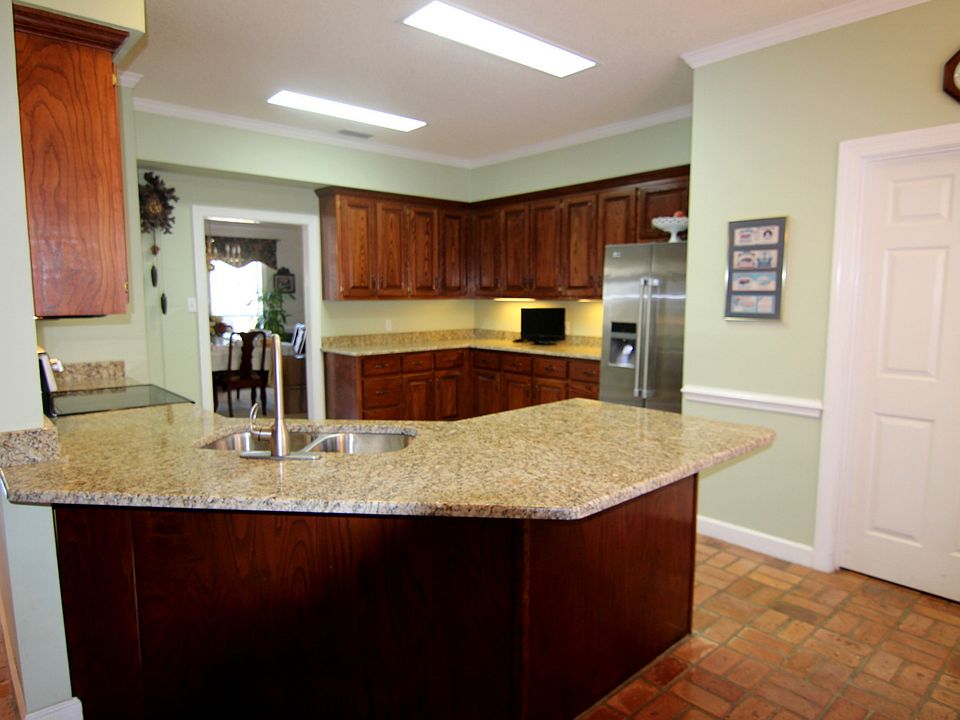 Kitchen - New Granite/Paint