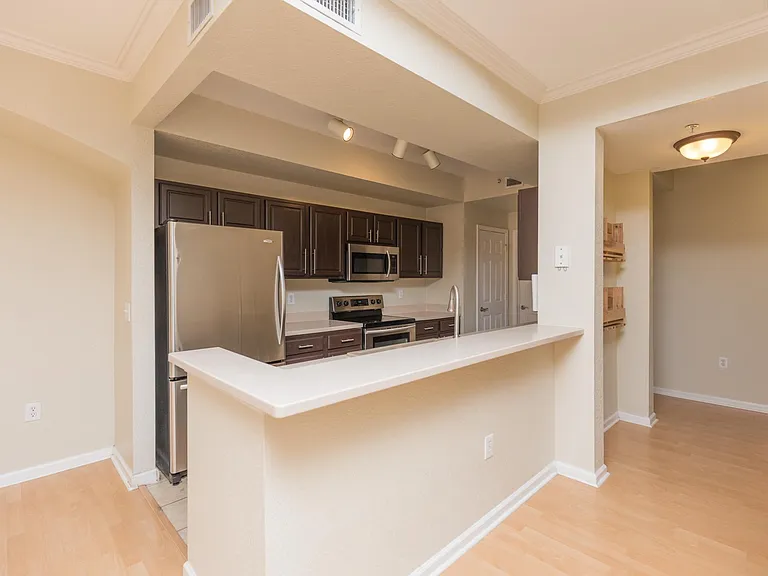 10075 Gate Pkwy N #405 — Photo 6