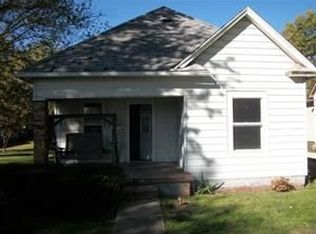 1360 N 9th St, Clinton, IN 47842