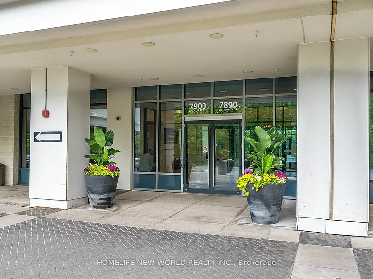 7900 Bathurst St #318 — Photo 2