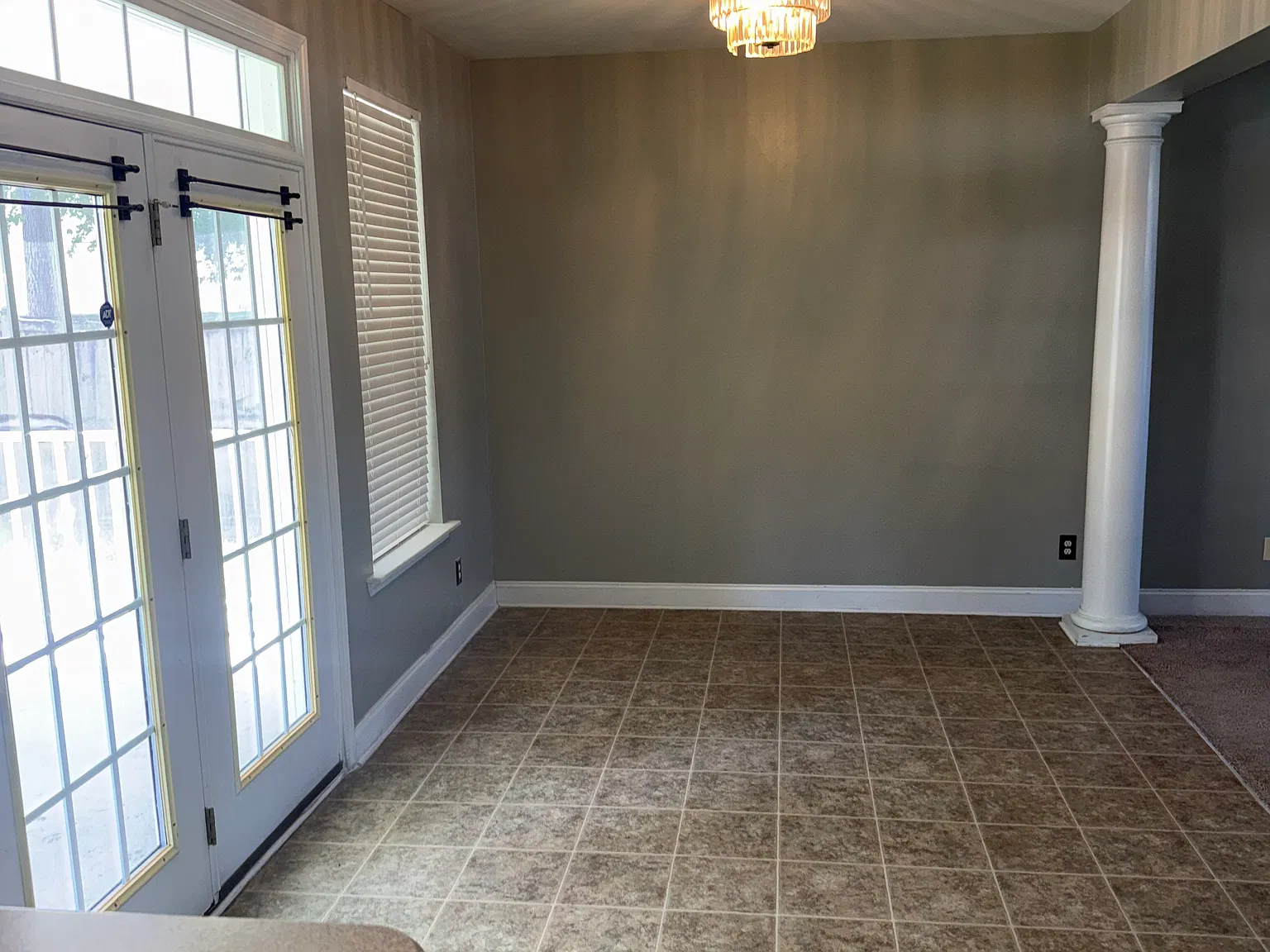 3 bed, 2.5 bath, 1627 sqft, $2,500 — Photo 4