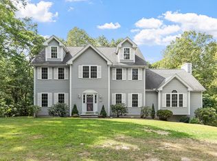 268 North St, Upton, MA 01568