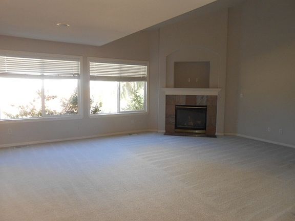 5th image of 38019 35th Way S