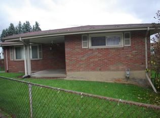 222 Singer Ave, Mc Kees Rocks, PA 15136