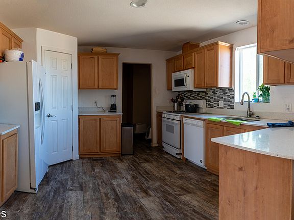 4th image of 275 Pit Ln