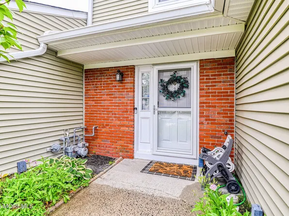 3 Birch Lane, Eatontown, NJ 07724
