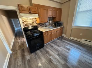 40 E Washington Ave #B, Pleasantville, NJ 08232