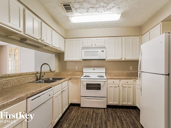 5th image of 16123 Grassy Creek Dr