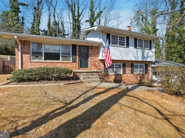 90 Elm Dr, Toccoa, GA 30577