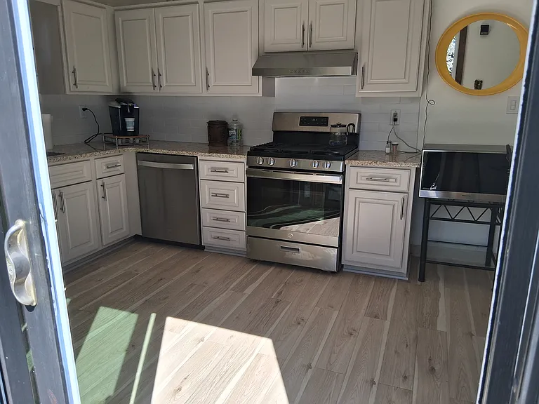 2176 Halsey St #1 — Photo 5