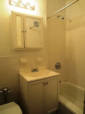 Rented by Waverly Realty Associates | media 23