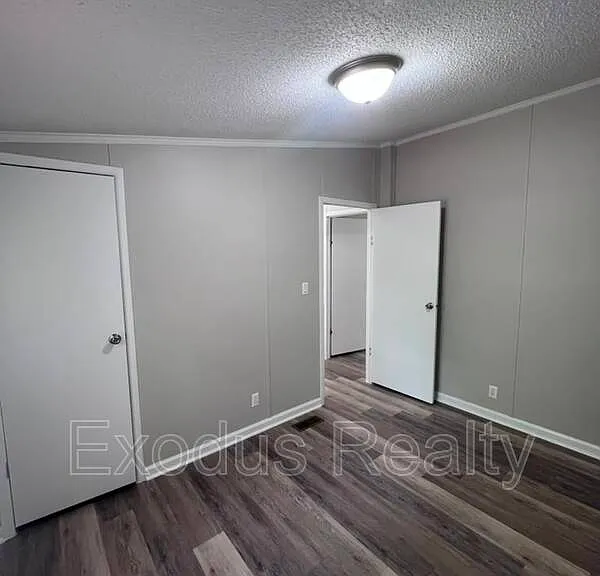 114 Kathleen Ter — Photo 22