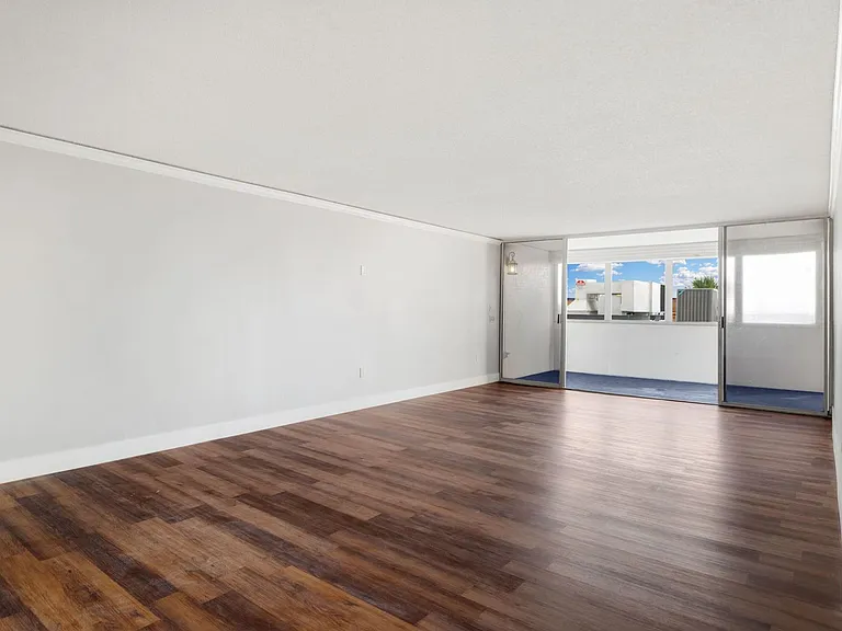 17920 Gulf Blvd #205 — Photo 8