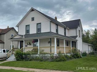 432 Cherry St, Negaunee, MI 49866