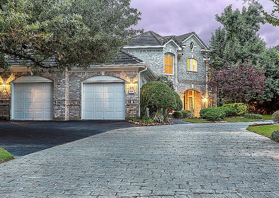 1st image of 2714 N Southern Oaks Dr