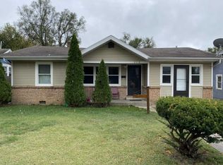 2418 W Olive St, Springfield, MO 65802