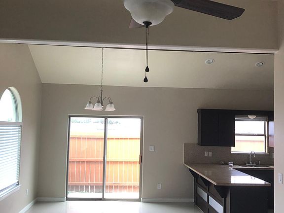 3rd image of 4717 N Dogwood St APT 1