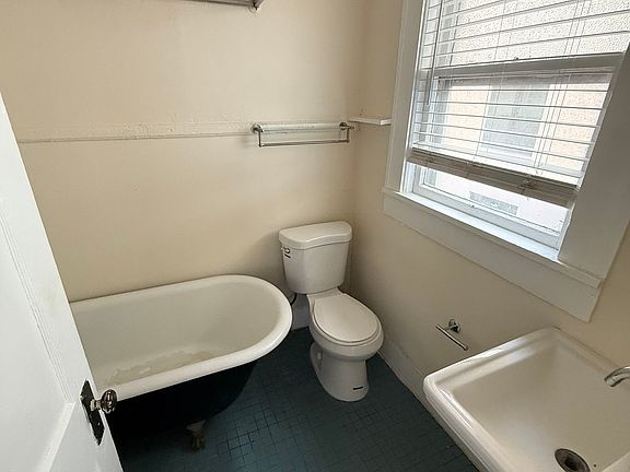 4th image of 436 4th Ave S APT 12