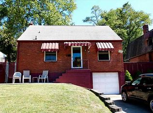 121 Vale Dr, West Mifflin, PA 15122