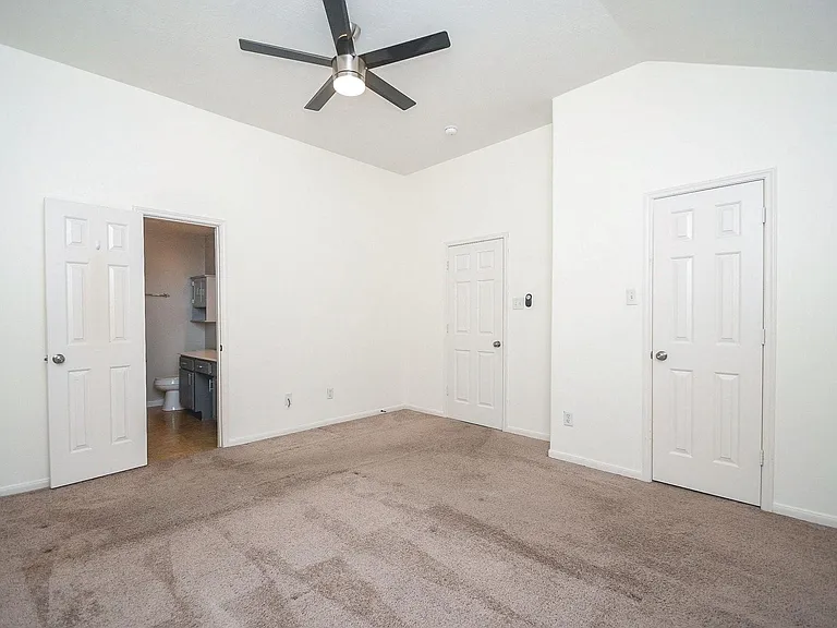 13911 Sorrel Grove Ct — Photo 14