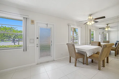 1025 Newcastle Dr #1025-B Photo 1