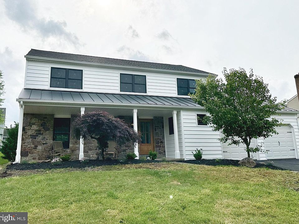 1st image of 60 Columbine Cir