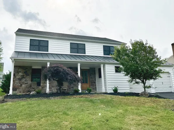 60 Columbine Cir, Newtown, PA 18940