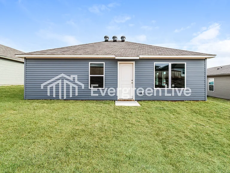 7024 Potomac Trl — Photo 14